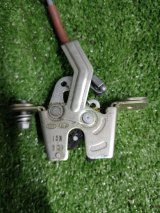 89740-D4000 Замок спинки сиденья правый Kia Optima 2018 фото 2