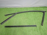51337060241, 51337060233 Уплотнитель стекла двери передний левый BMW 3-Series 2005 фото 2