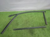 51332990307 Уплотнитель стекла двери передний левый BMW X1 2011 фото 2