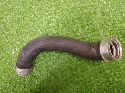 Патрубок интеркулера