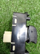 F15166370, F151684L6 Кнопка стеклоподъемника передняя левая Mazda RX-8 2003 фото 6