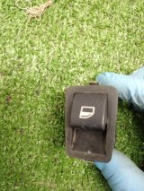 61318368921, 8368921, 842004, 0842004 Кнопка стеклоподъемника задняя левая BMW 3-Series 1998 фото 4