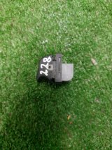 8K0959855A Кнопка стеклоподъемника передняя левая Audi A4 2010 фото 3
