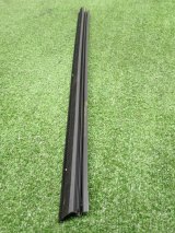 82834JD00A, 82834JD000 Уплотнитель стекла двери задний правый Nissan Qashqai 2012 фото 5