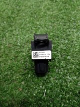 30773214 Кнопка стеклоподъемника передняя левая Volvo C30 2009 фото 3