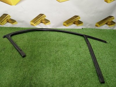 Уплотнитель стекла двери