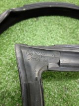 51338223828, 8223828 Уплотнитель стекла двери передний левый BMW 7-Series 2004 фото 6