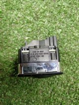 A2128204510, A2129059200 Кнопка открывания багажника передняя правая Mercedes-Benz E-Class 2010 фото 3