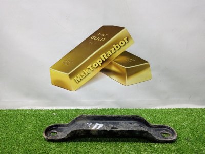 Крепление двигателя