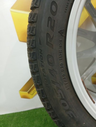 Колесо Porsche Cayenne R20 5x130, Pirelli 305/40 R20, зимнее, шипы