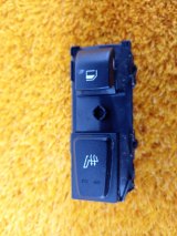93581P10404X, 93581P10404 Кнопка стеклоподъемника Kia Sportage 2022 фото 2