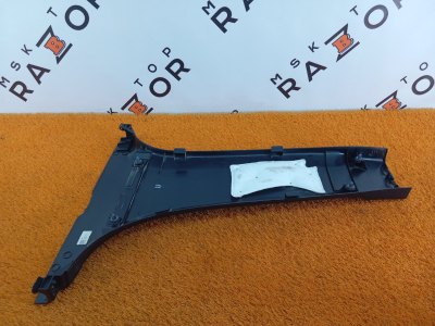 Обшивка центральной стойки
