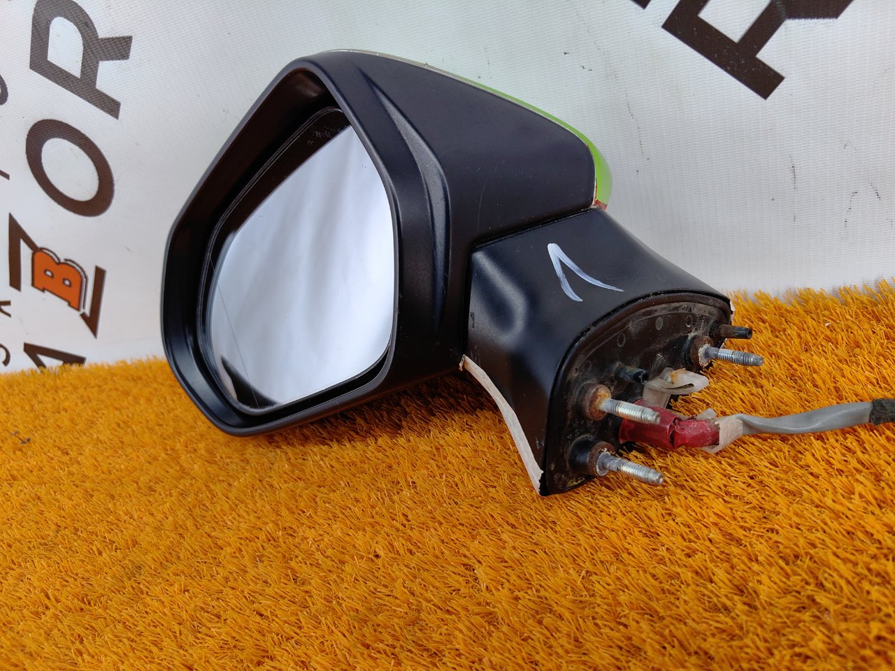 Зеркало боковое
