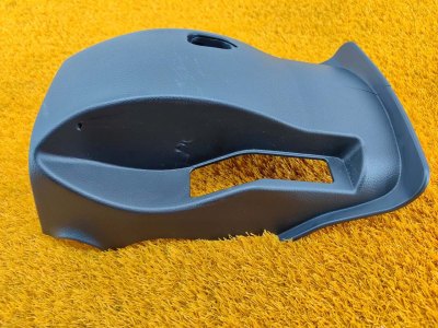 Кожух рулевой колонки