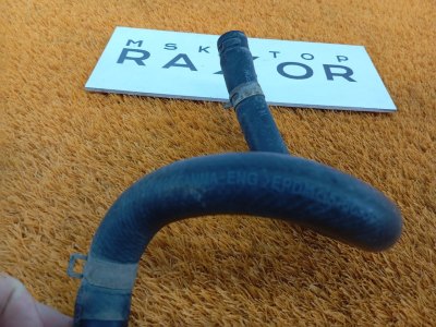 Патрубок отопителя