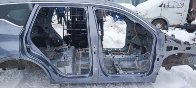 Порог с центральной стойкой