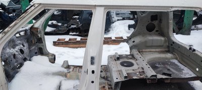 Порог с центральной стойкой