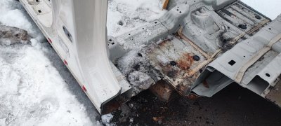 Порог с центральной стойкой