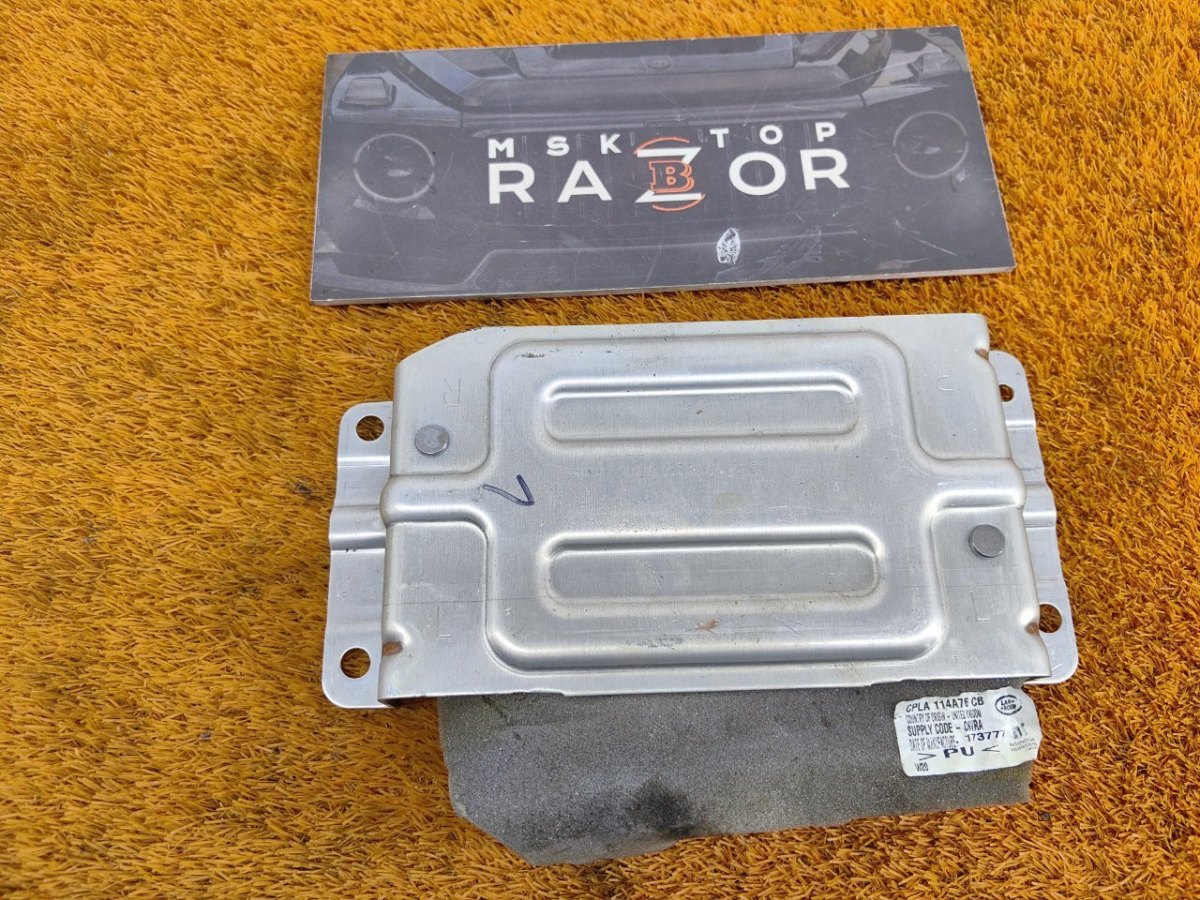 CPLA633A04, CPLA-633A04-AC Кронштейн левый Land Rover RANGE ROVER 2014 фото 1