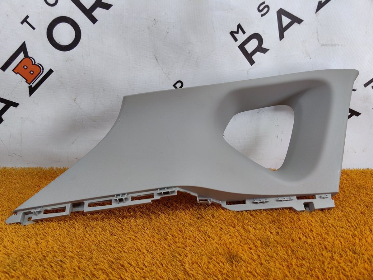 6600041149, 6600046084, 6600083913 Накладка на стойку кузова задняя левая Geely Coolray 2020 фото 1
