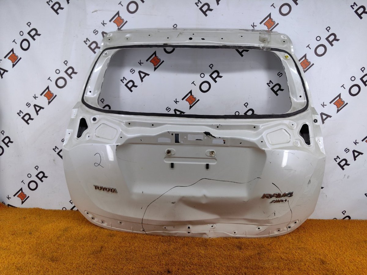 670050R270 Крышка багажника Toyota RAV4 2018 фото 1