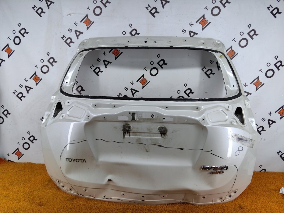670050R270 Крышка багажника Toyota RAV4 2018 фото 1