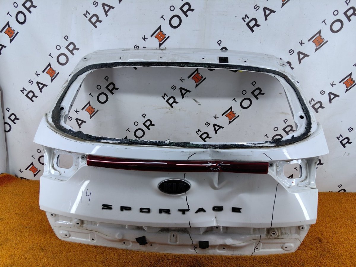 73700F1000 Крышка багажника Kia Sportage 2020 фото 1