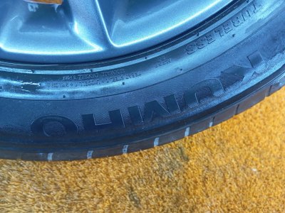 Колесо Kia Optima R16 5x114.3, Kumho 215/60 R16, летнее