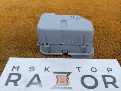 Крышка короба аккумулятора