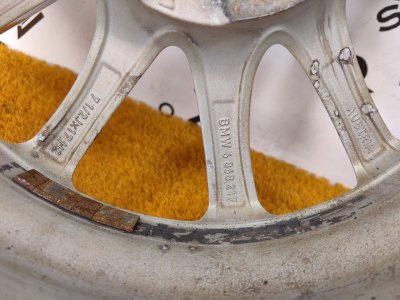 Колесо BMW R17 5x112, Goodyear 225/55 R17, зимнее, шипы