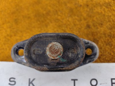 Подушка двигателя