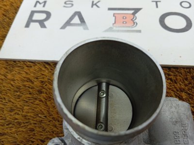 Дроссельная заслонка