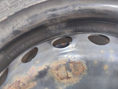 Колесо Hyundai Solaris R15 4x100, Nokian 185/65 R15, зимнее, шипы