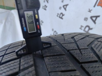 Шина Hankook Winter I Cept Evo 2 SUV 295/35 R23, зимняя, липучка