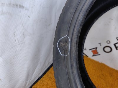 Шина Hankook Winter I Cept Evo 2 SUV 295/35 R23, зимняя, липучка