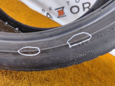 Шина Hankook Winter I Cept Evo 2 SUV 295/35 R23, зимняя, липучка