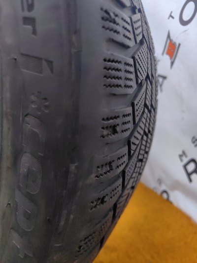 Шина Hankook Winter I Cept Evo 2 SUV 295/35 R23, зимняя, липучка