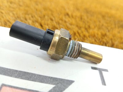 Датчик температуры охлаждающей жидкости