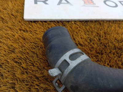 Патрубок радиатора