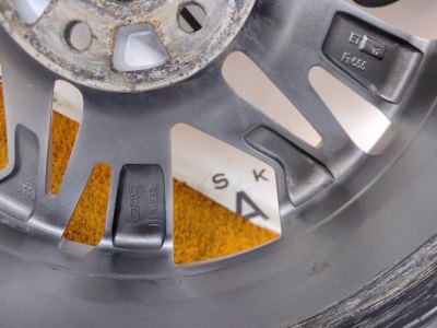 Колесо Скад Ультима R18 5x108, Ikon tyres 235/55 R18, зимнее, шипы