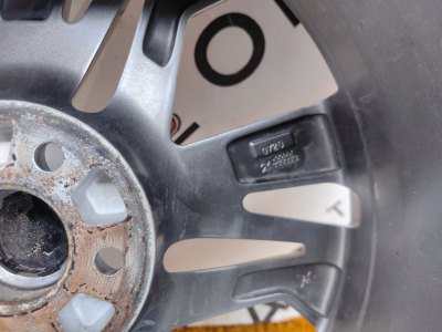 Колесо Скад Ультима R18 5x108, Ikon tyres 235/55 R18, зимнее, шипы