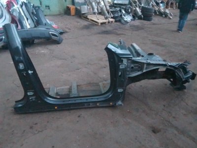 Порог с центральной стойкой