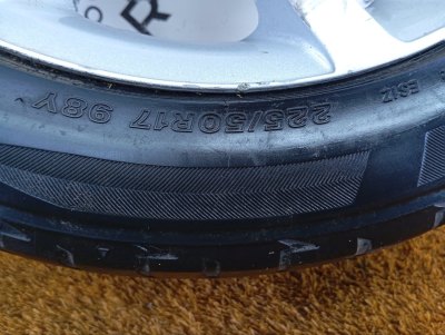 Колесо BMW R17 5x120, Bridgestone 225/50 R17, летнее