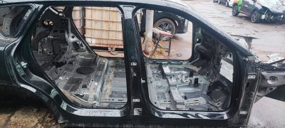 Порог с центральной стойкой