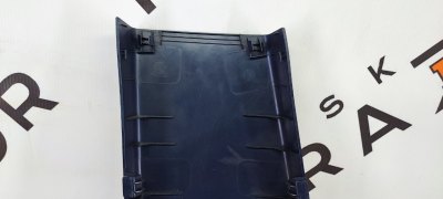 Обшивка центральной стойки