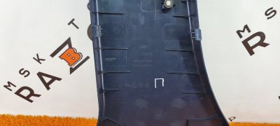 Обшивка центральной стойки