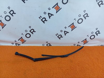 поводок стеклоочистителя