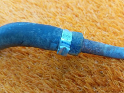 Трубка системы охлаждения
