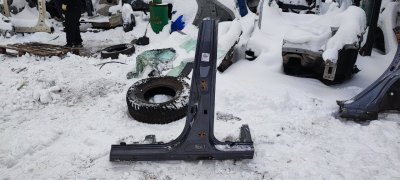 Порог с центральной стойкой
