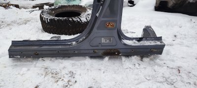 Порог с центральной стойкой